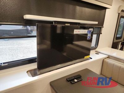 2025 Forest River RV Rockwood Ultra Lite - Photo 42