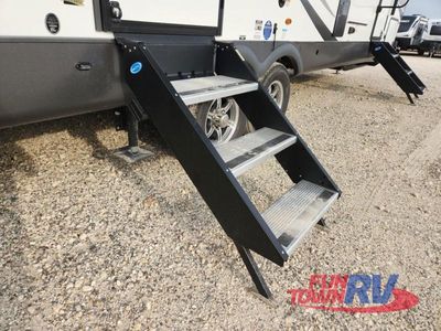 2025 Forest River RV Rockwood Ultra Lite - Photo 21