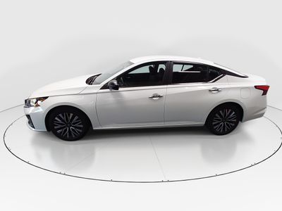 2025 Nissan Altima - Photo 4