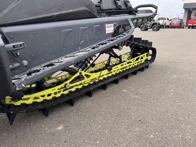 2022 Polaris 850 PRO RMK Matryx Slash 165 2.75" — photo 9 view