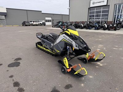 2022 Polaris 850 PRO RMK Matryx Slash 165 2.75" — front three-quarter view