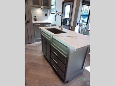 2025 Forest River Rockwood Ultra Lite — photo 42 view