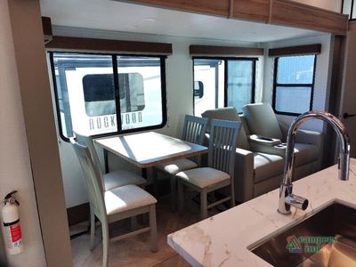 2025 Forest River Rockwood Ultra Lite — photo 38 view