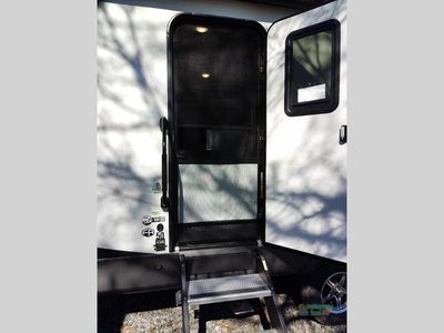 2025 Forest River Rockwood Ultra Lite — photo 20 view