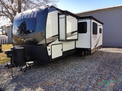 2025 Forest River Rockwood Ultra Lite — photo 9 view