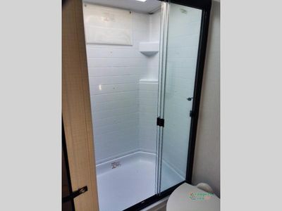 2025 Forest River Rockwood Ultra Lite — photo 31 view