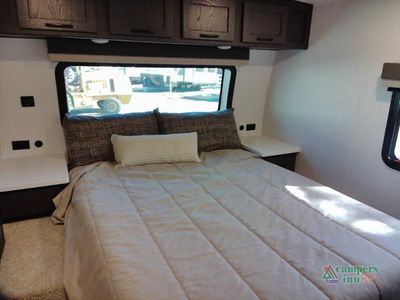 2025 Forest River Rockwood Ultra Lite — photo 25 view