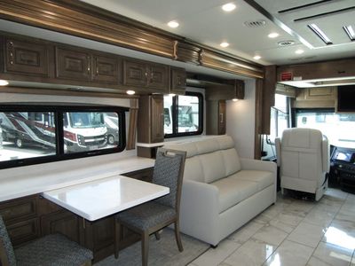 2026 Fleetwood DISCOVERY LXE - Photo 15