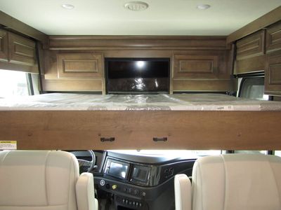 2026 Fleetwood DISCOVERY LXE - Photo 4