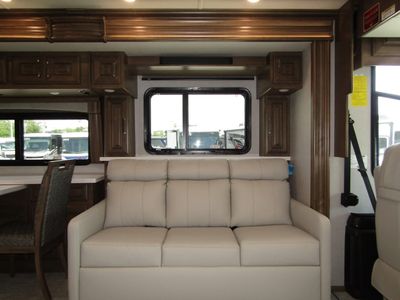 2026 Fleetwood DISCOVERY LXE - Photo 13