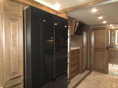 2026 Fleetwood DISCOVERY LXE - Photo 11