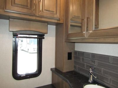 2026 Fleetwood DISCOVERY LXE - Photo 16