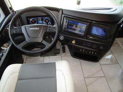 2026 Fleetwood DISCOVERY LXE - Photo 2