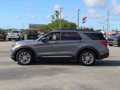 2021 Ford Explorer - Photo 2