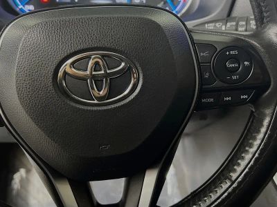 2023 Toyota RAV4 Hybrid — photo 17 view
