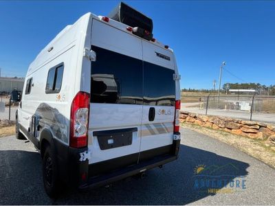 2025 Winnebago Solis - Photo 3