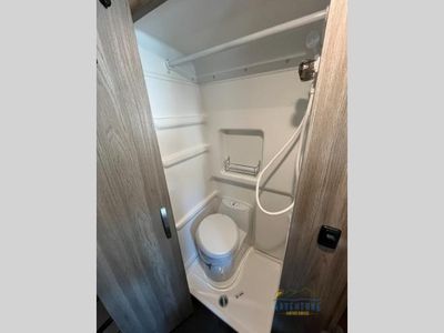 2025 Winnebago Solis - Photo 11