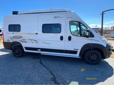 2025 Winnebago Solis - Photo 6