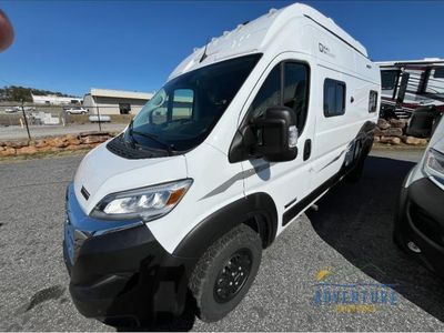 2025 Winnebago Solis - Photo 2