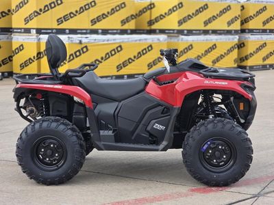 2026 Can-Am Outlander MAX DPS 700 - Photo 5
