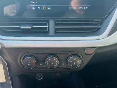 2024 Chevrolet Trax — photo 15 view