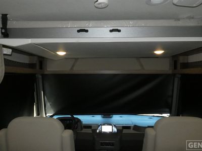 2025 Winnebago Sunstar - Photo 12