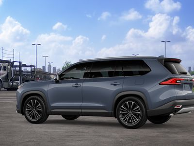 2026 Toyota Grand Highlander Hybrid - Photo 7