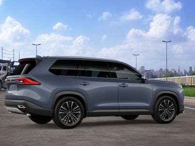 2026 Toyota Grand Highlander Hybrid - Photo 13
