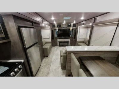 2021 Forest River RV Rockwood Signature Ultra Lite - Photo 3