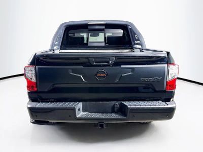 2020 Nissan Titan — photo 29 view