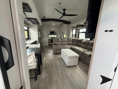 2026 Jayco Pinnacle - Photo 3