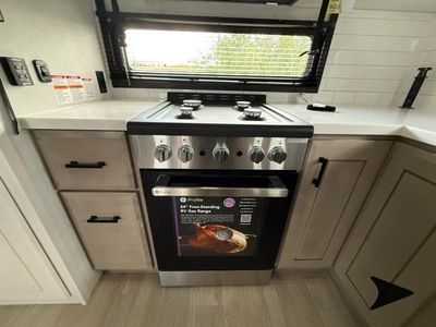 2026 Jayco Pinnacle - Photo 31