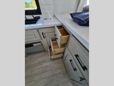 2026 Jayco Pinnacle - Photo 25