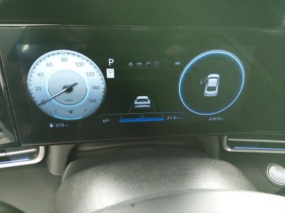 2024 Hyundai Elantra — photo 14 view