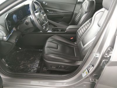 2024 Hyundai Elantra — photo 20 view