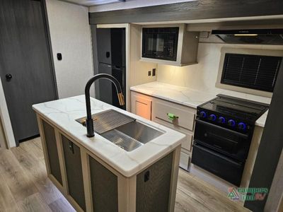 2024 Forest River RV Salem Hemisphere — photo 10 view