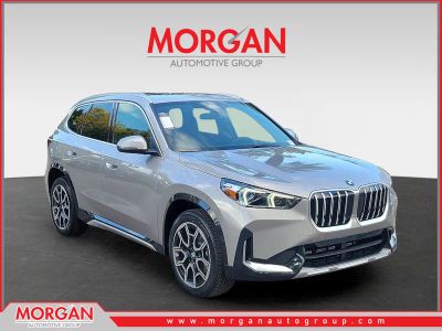 2026 BMW X1 xDrive28i in Space Silver Metallic — front three-quarter view