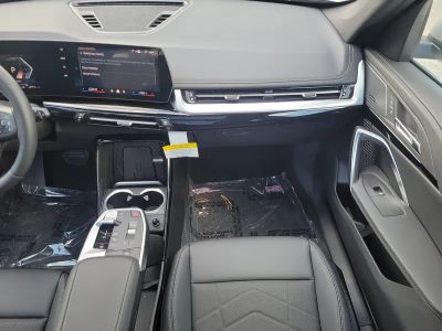 2026 BMW X1 — photo 16 view