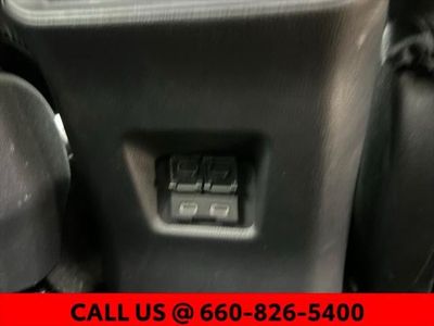 2025 Toyota RAV4 - Photo 27
