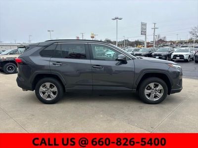 2025 Toyota RAV4 - Photo 23