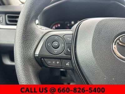 2025 Toyota RAV4 - Photo 32