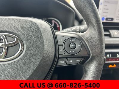 2025 Toyota RAV4 - Photo 14