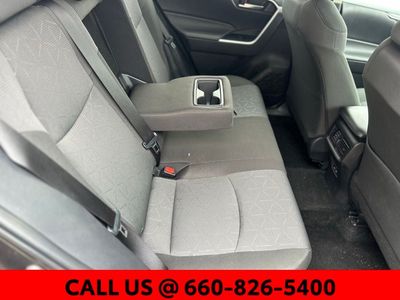 2025 Toyota RAV4 - Photo 7