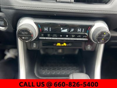 2025 Toyota RAV4 - Photo 17