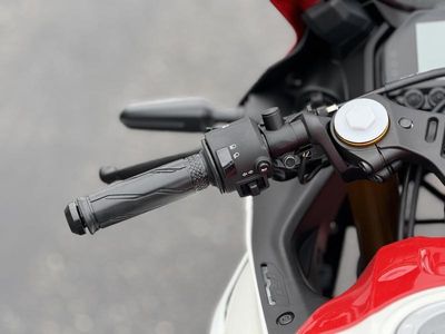 2026 Yamaha YZF-R3 - Photo 21