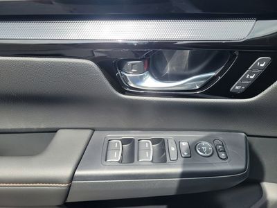 2026 Honda CR-V Hybrid Sport Touring — photo 14 view