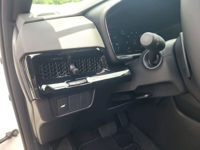 2026 Honda CR-V Hybrid Sport Touring — photo 17 view