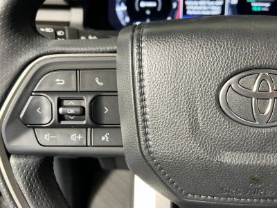 2025 Toyota 4Runner — photo 16 view
