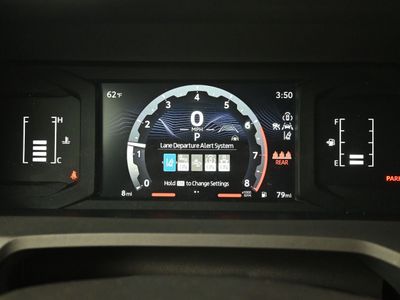 2025 Toyota Tacoma SR5 Truck Double Cab — photo 9 view
