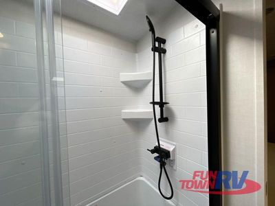 2026 Forest River RV Rockwood Signature - Photo 29